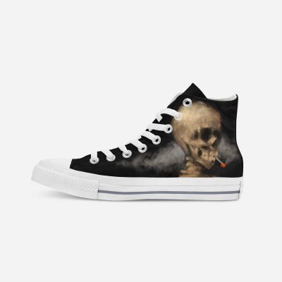“Kop van een skelet met brandende sigaret” | Hand-painted hit-top canvas shoes